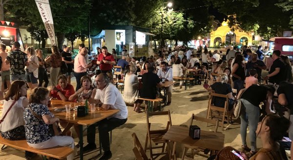 Antequera pone en marcha la cuarta edición de  'Food Truck Patrimonio Mundial' con nueve establecimientos hosteleros participantes