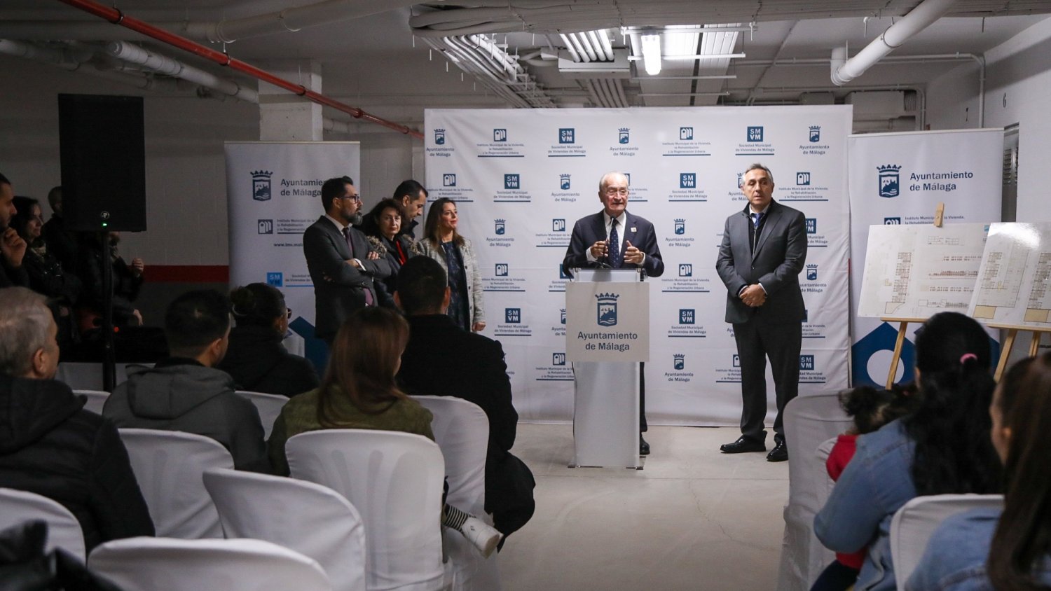 El Ayuntamiento de Málaga entrega las llaves de 24 viviendas en Campanillas para familias jóvenes