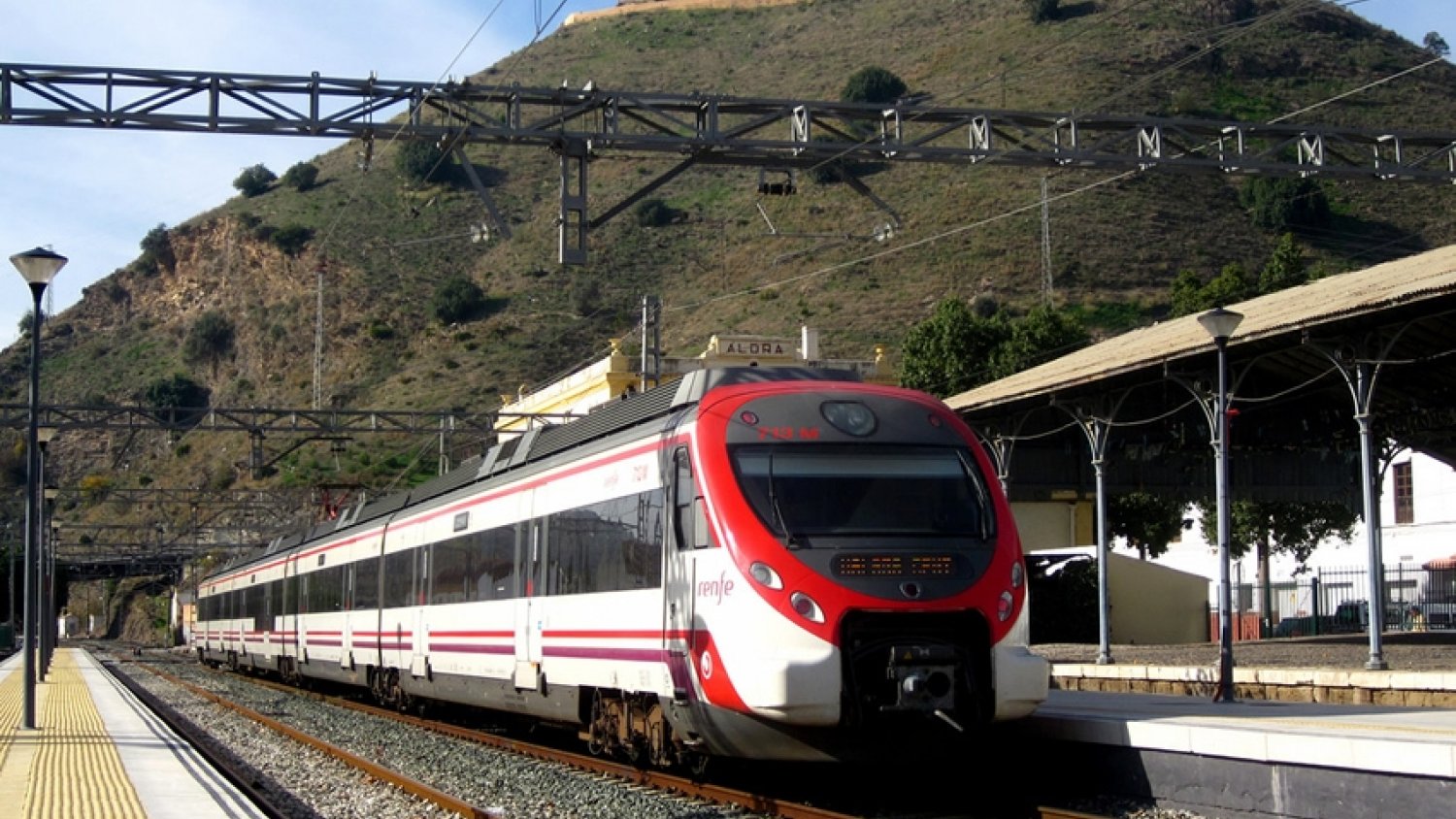 Cercanías de Málaga implementará de forma definitiva la tarjeta sin contacto ‘+Renfe&Tú’ para los títulos multiviajes