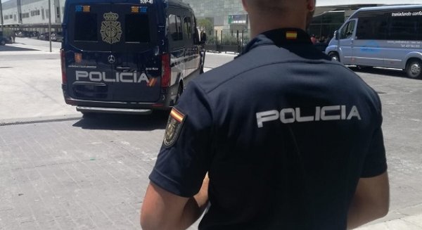 La Policía Nacional detiene a dos personas por simular robos para estafar a sus aseguradoras