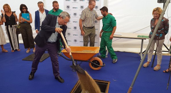 Colocan la primera piedra del futuro Pabellón de Gobierno de la UMA en Teatinos