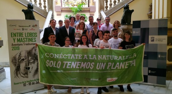 Cinco niños malagueños que han superado el cáncer participarán en la 'I Aventura Trashumante entre Lobos y Mastines'