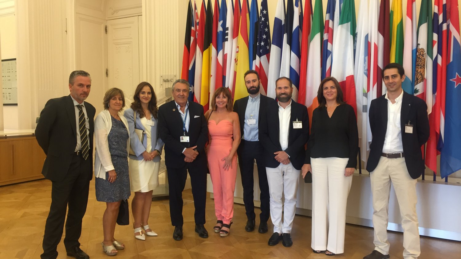 Vélez Málaga participa en la OCDE para explicar su proyecto de recuperación de playas 'Brick-Beach'