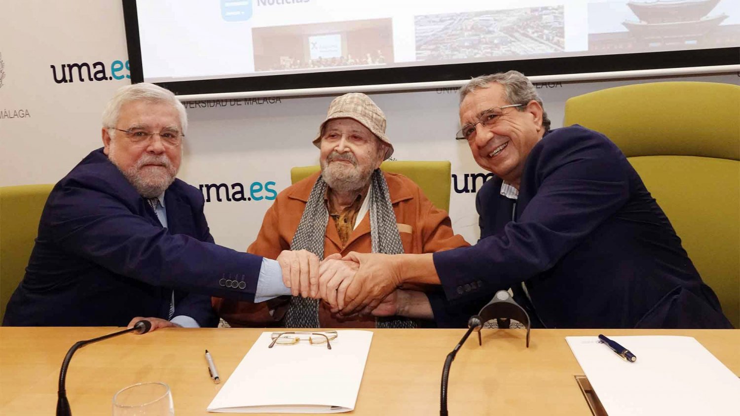 El cineasta Julio Diamante dona a la UMA su biblioteca y su archivo documental