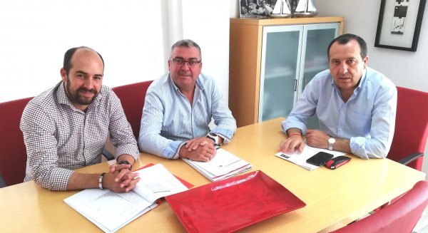 El PSOE muestra su preocupación por la caída de precios del aceite de oliva y apoya las movilizaciones del sector