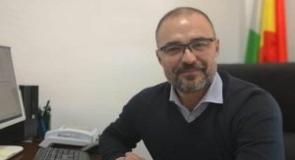 El gerente del Área Sanitaria Málaga-Axarquía asegura que la asistencia en la comarca se encuentra “totalmente garantizada con los recursos existentes