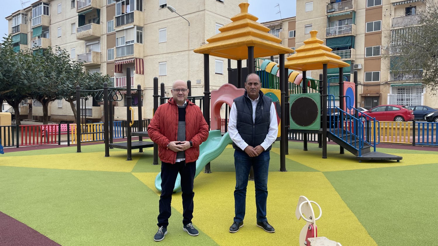 Medio Ambiente acomete mejoras en parques infantiles de Vélez-Málaga y Torre del Mar
