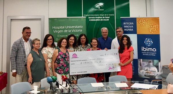 IBIMA recibe de la asociación ASAMMA una donación de 20.000 euros para una investigación genética relacionada con el cáncer de mama metastásico