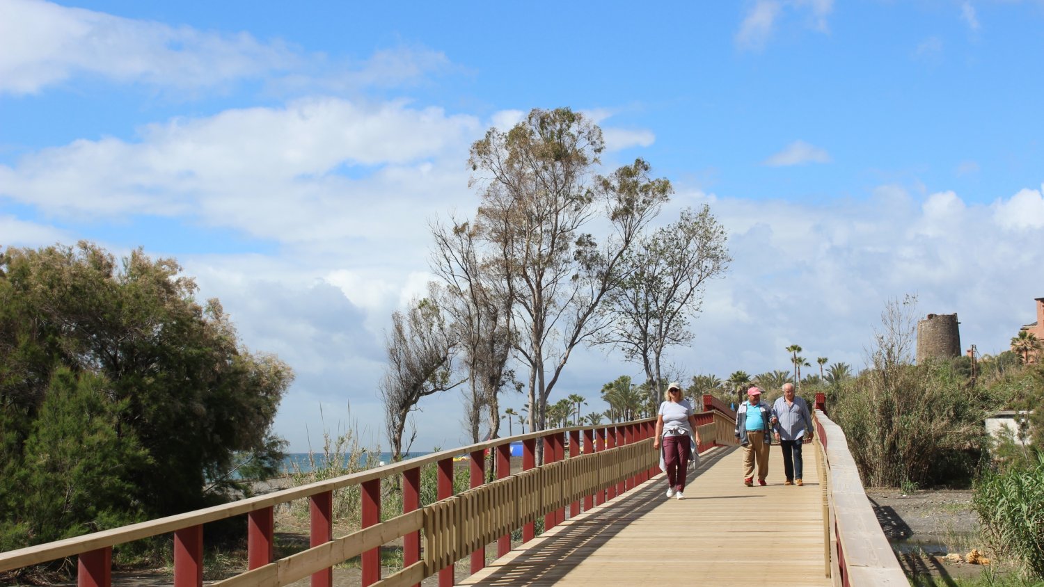 El Ayuntamiento de Estepona obtiene autorización para la ejecución de un nuevo tramo que unirá 10 kilómetros del corredor litoral