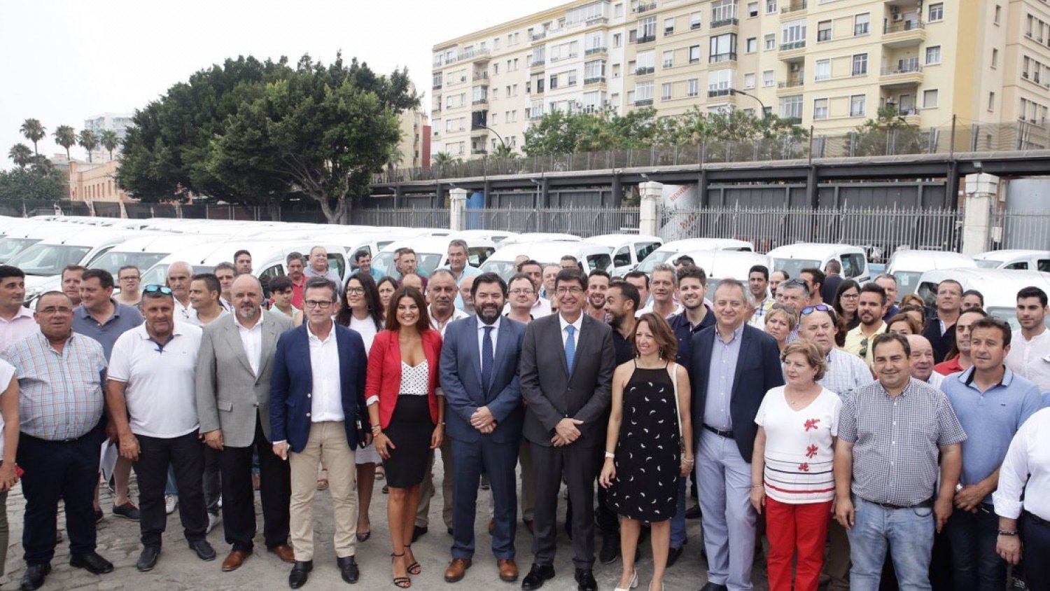 La Junta entrega 12 vehículos a entidades locales malagueñas de menos de 20.000 habitantes