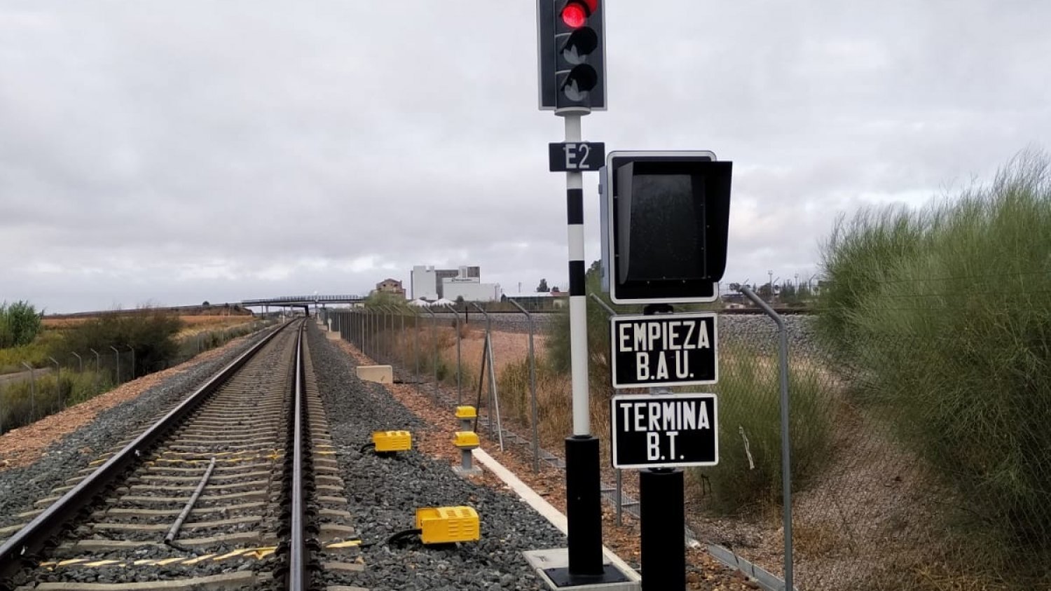 Adif avanza en la supresión del bloqueo telefónico en el tramo Bobadilla-Ronda