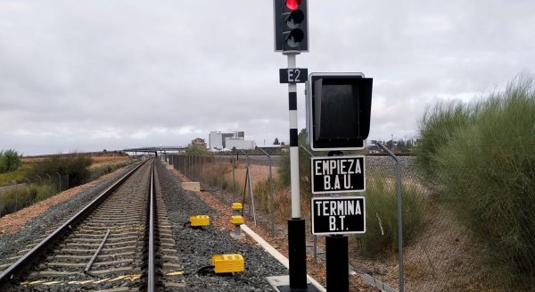 Adif avanza en la supresión del bloqueo telefónico en el tramo Bobadilla-Ronda