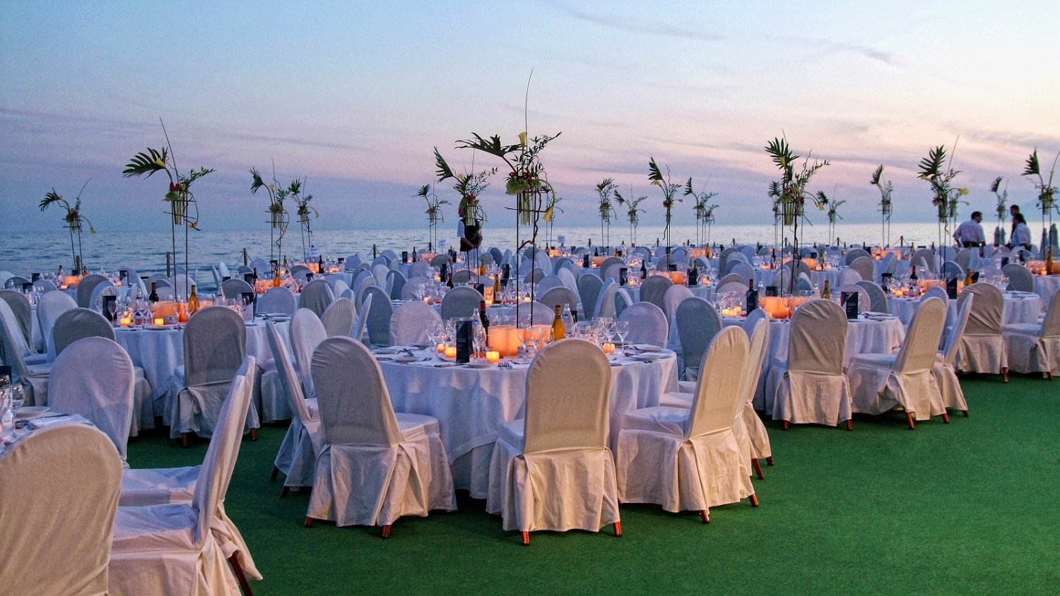 La Costa del Sol presenta su oferta turística a empresas especializadas en eventos y congresos de Sevilla