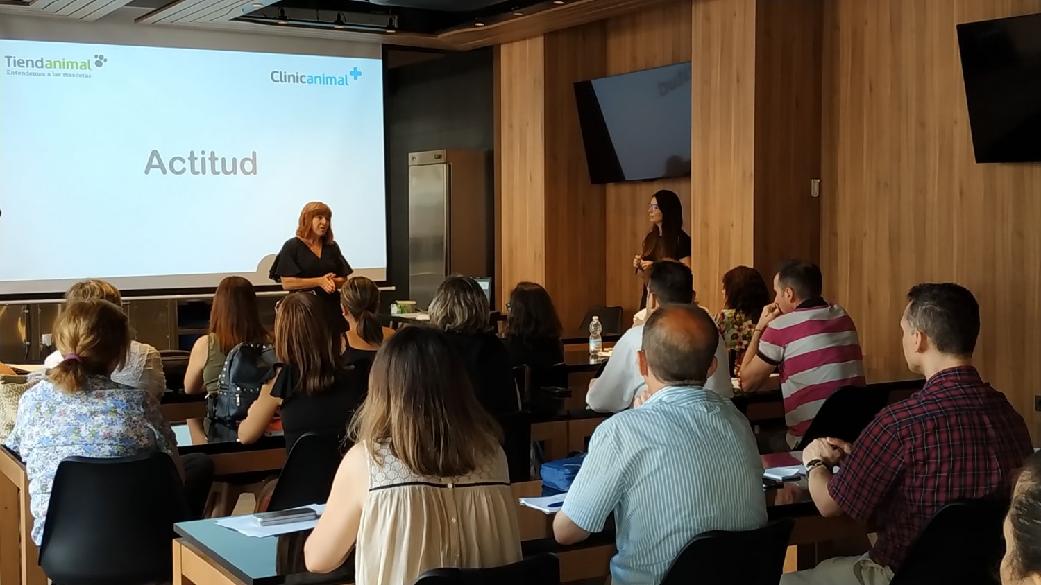 El Ayuntamiento de Vélez-Málaga mediante el programa 'Inserta 40+' impulsa la inserción laboral de personas mayores de 40