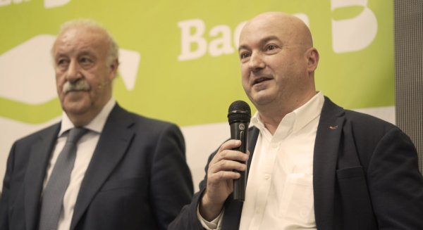 Más de 300 empresarios participan en las jornadas 'BaezaXpert' para conocer los nuevos sistemas de riego en el sector del agua