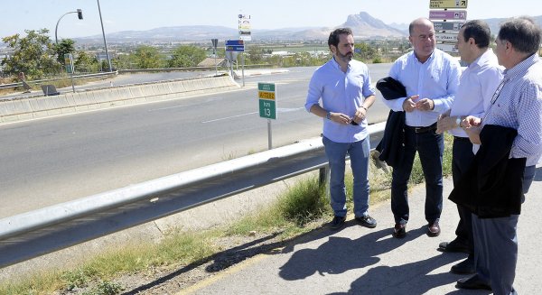 Fomento licita las obras de mejora de los accesos a Antequera en la A-7282