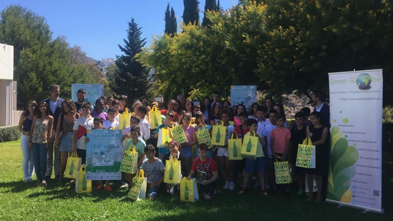 El Ayuntamiento reconoce al IES Huelin y al CEIP Jábega por ser los que más han fomentado el cuidado del medio ambiente