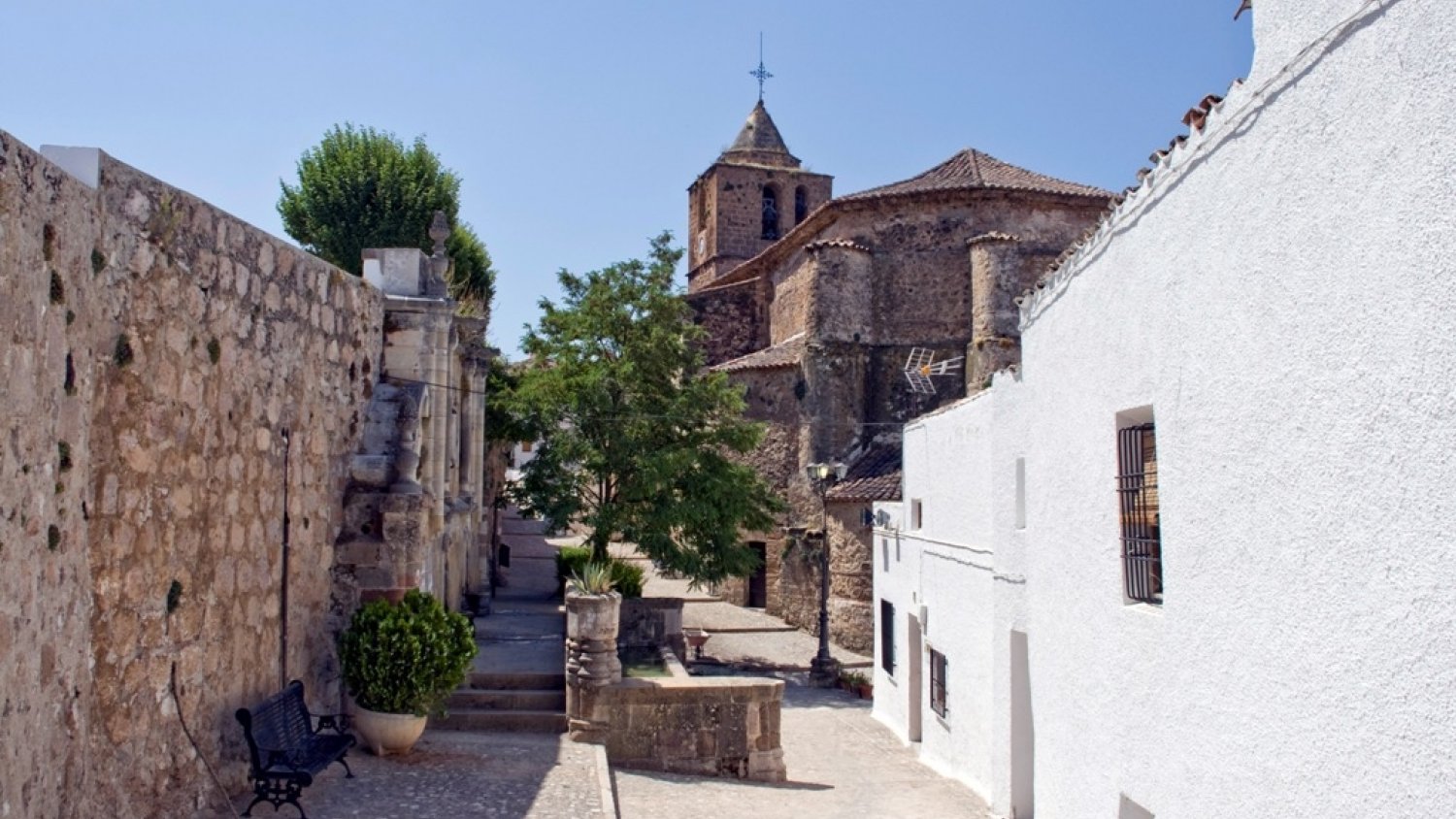 Doce pueblos de Andalucía celebran la tercera edición de la Noche Romántica