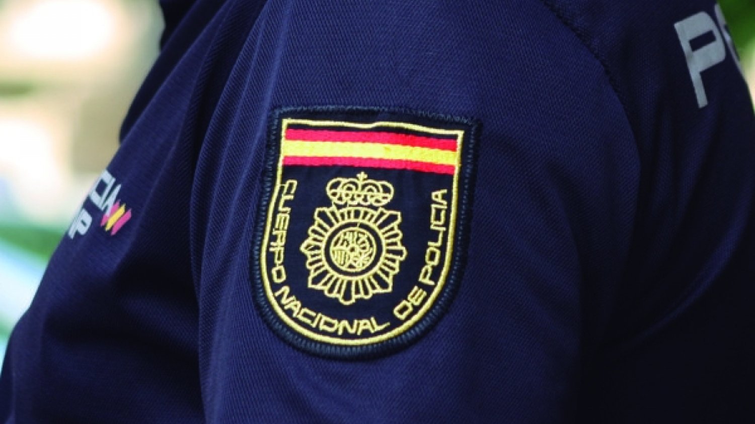 La Policía Nacional detiene a un individuo por grabar con su móvil a una mujer en el aseo de la empresa en la que trabajaban