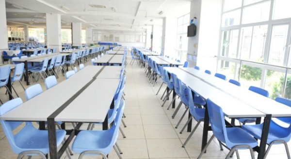 La Junta modifica la contratación de comedores escolares para facilitar el acceso de pymes locales