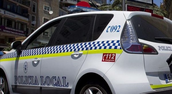 La Policía Local detiene a un hombre por agredir a su madre al negarse a darle 20 euros tras llegar ebrio de madrugada