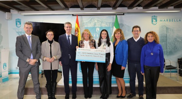 Marbella  entrega de 2.250 euros a asociaciones para la compra de juguetes a menores
