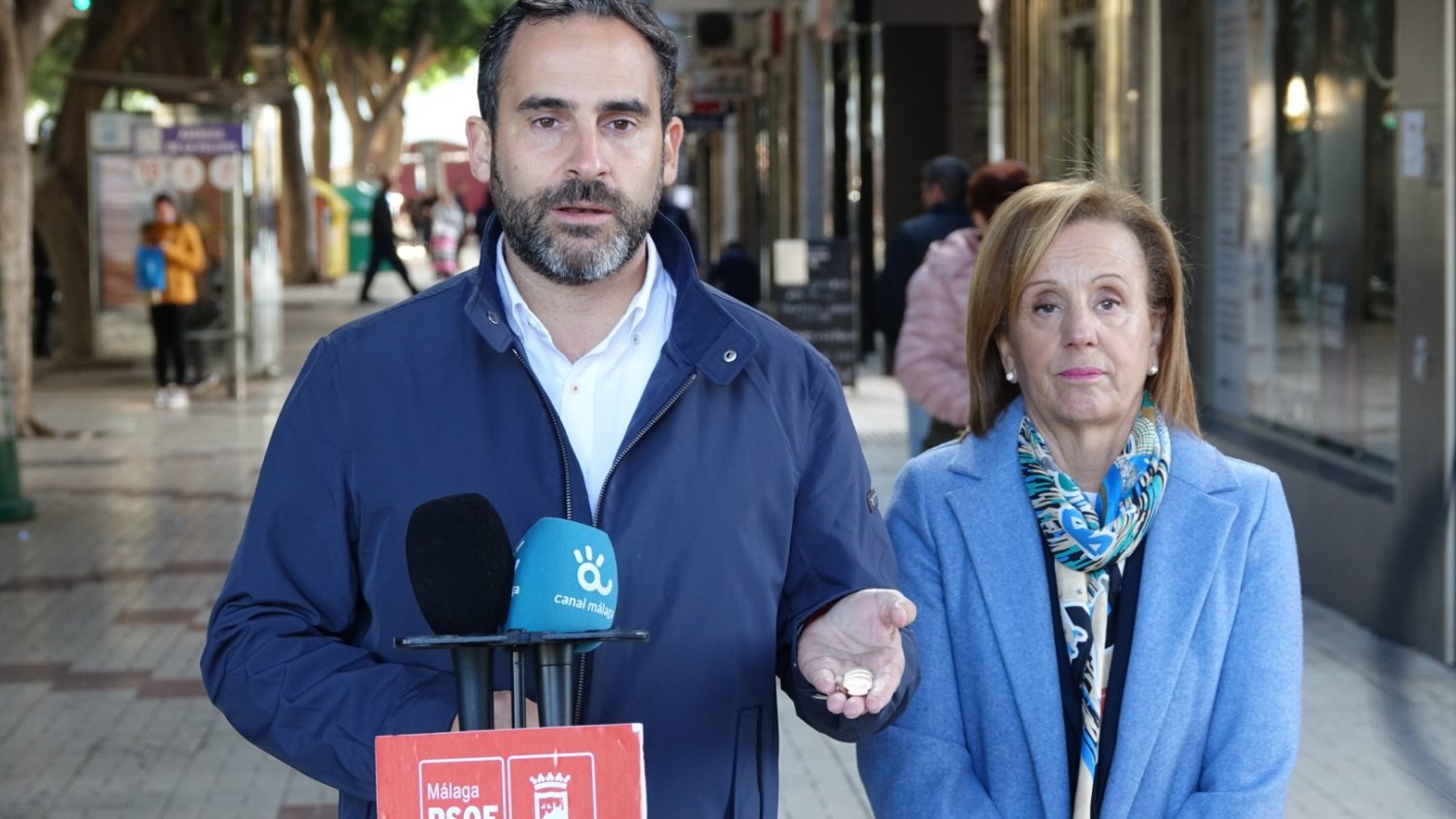PSOE denuncia el abandono del presupuesto de Francisco de la Torre a Carretera de Cádiz