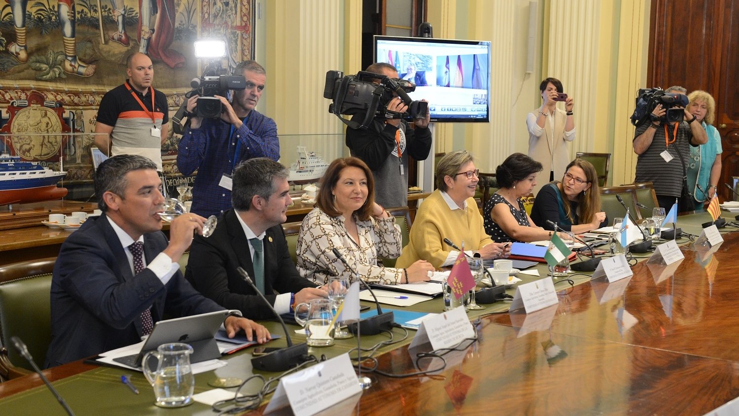 Crespo defiende la demanda del sector para que no se prorrogue la excepcionalidad con Italia en la comercialización de la chirla