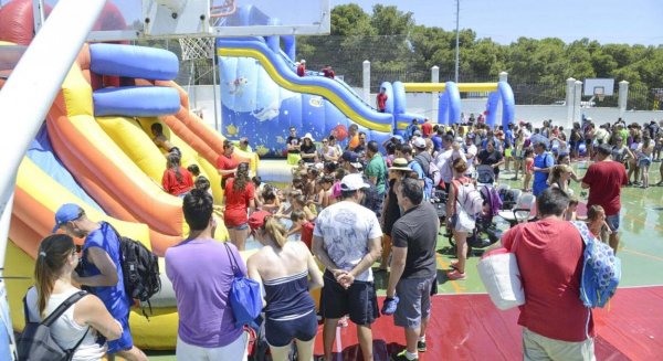 Torremolinos acoge este domingo la 'Fiesta de los Juegos' con toboganes acuáticos y castillos hinchables