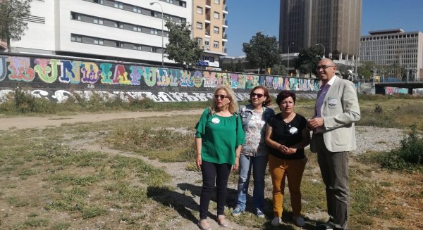Adelante Málaga pide una actuación definitiva contra los malos olores en el Guadalmedina