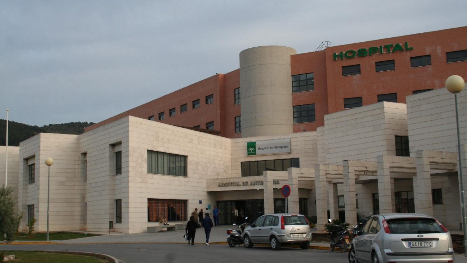 El Hospital de Antequera utiliza un tratamiento de sellado para curar las fístulas perianales sin necesidad de intervención quirúrgica