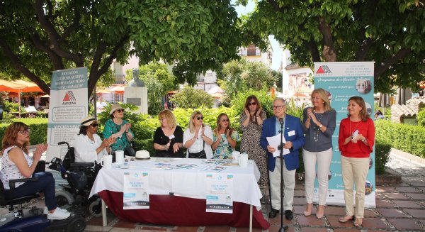 El Ayuntamiento de Marbella celebra el Día Mundial de la Esclerosis Múltiple reivindicando la necesidad de impulsar líneas de investigación