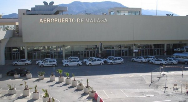 La Policía Nacional detiene a un hombre en el aeropuerto de Málaga cuando trató de salir de España con una requisitoria judicial activa