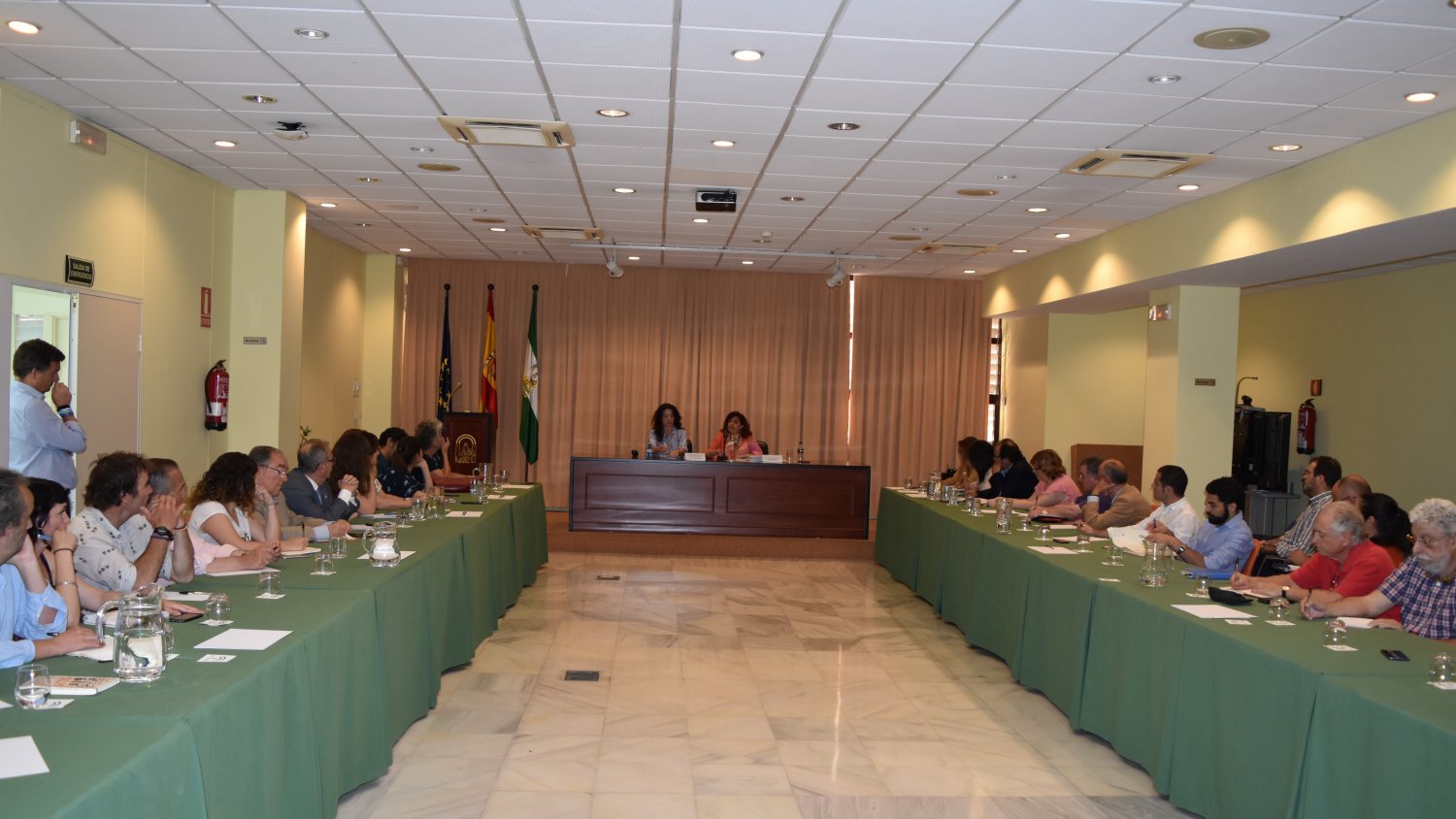 La consejera de Igualdad anuncia que el Anteproyecto de Ley de Infancia y Adolescencia contará con partida presupuestaria para 2019