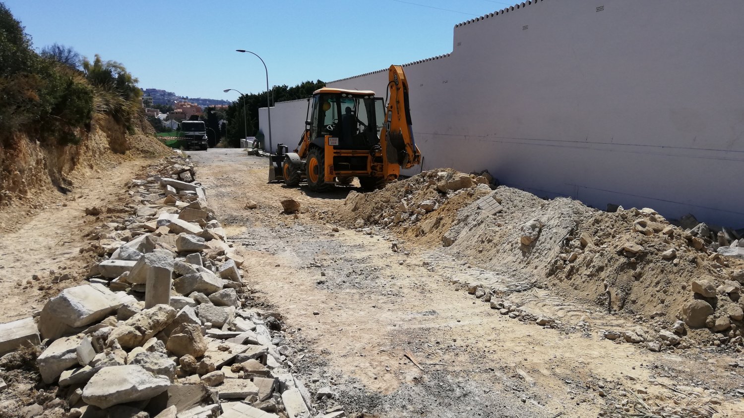 Rincón de la Victoria inicia las obras de ampliación del cementario para dotarlo con 400 nuevos nichos