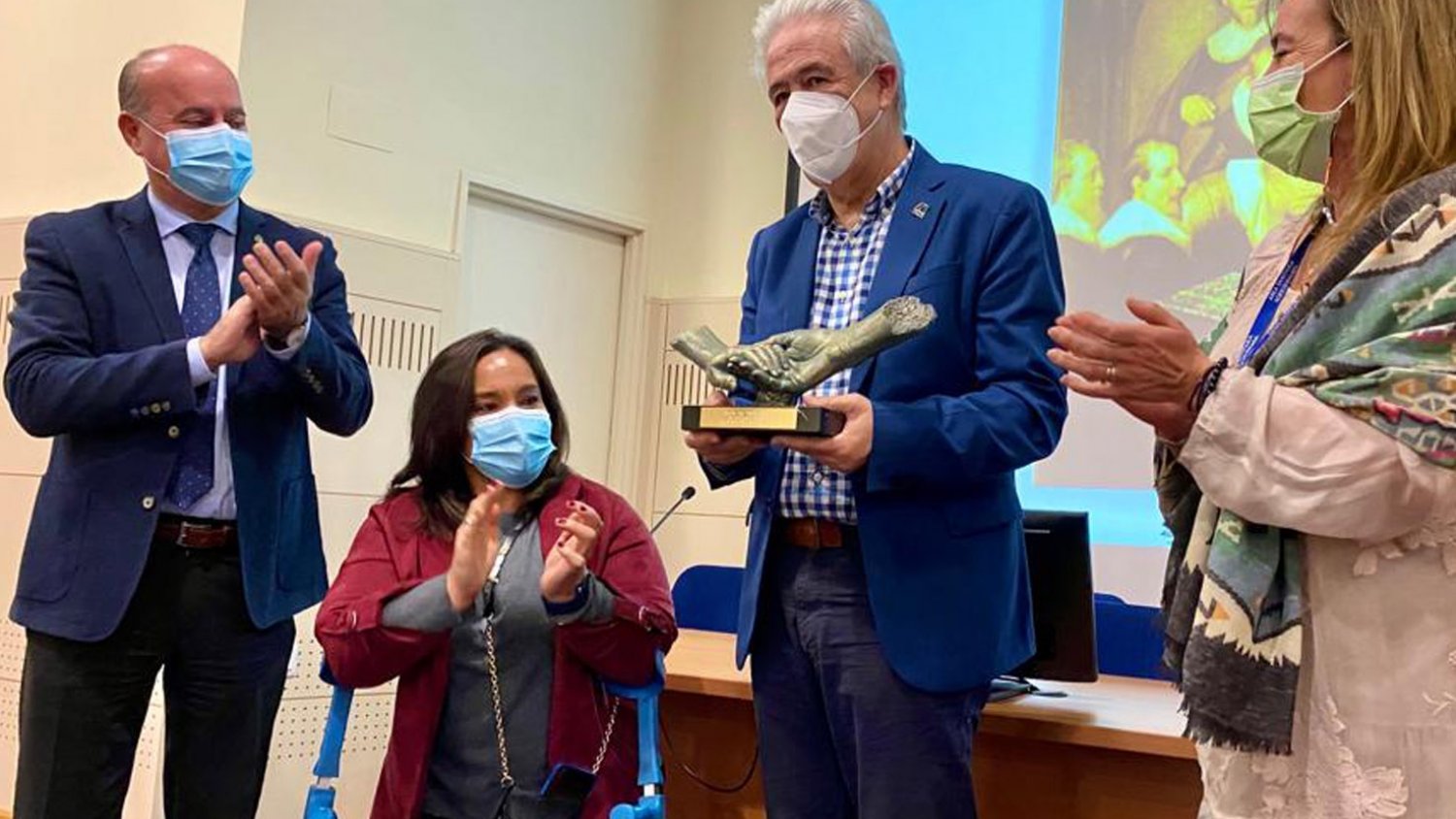 El oncólogo Emilio Alba abre la sesión del Aula de Excelencia en Medicina Interna Ciudad de Antequera