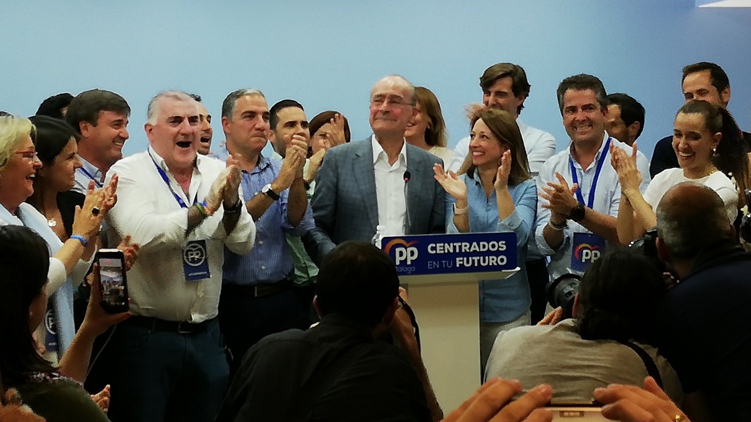 De la Torre gana las elecciones y ofrece un pacto de gobierno a Ciudadanos