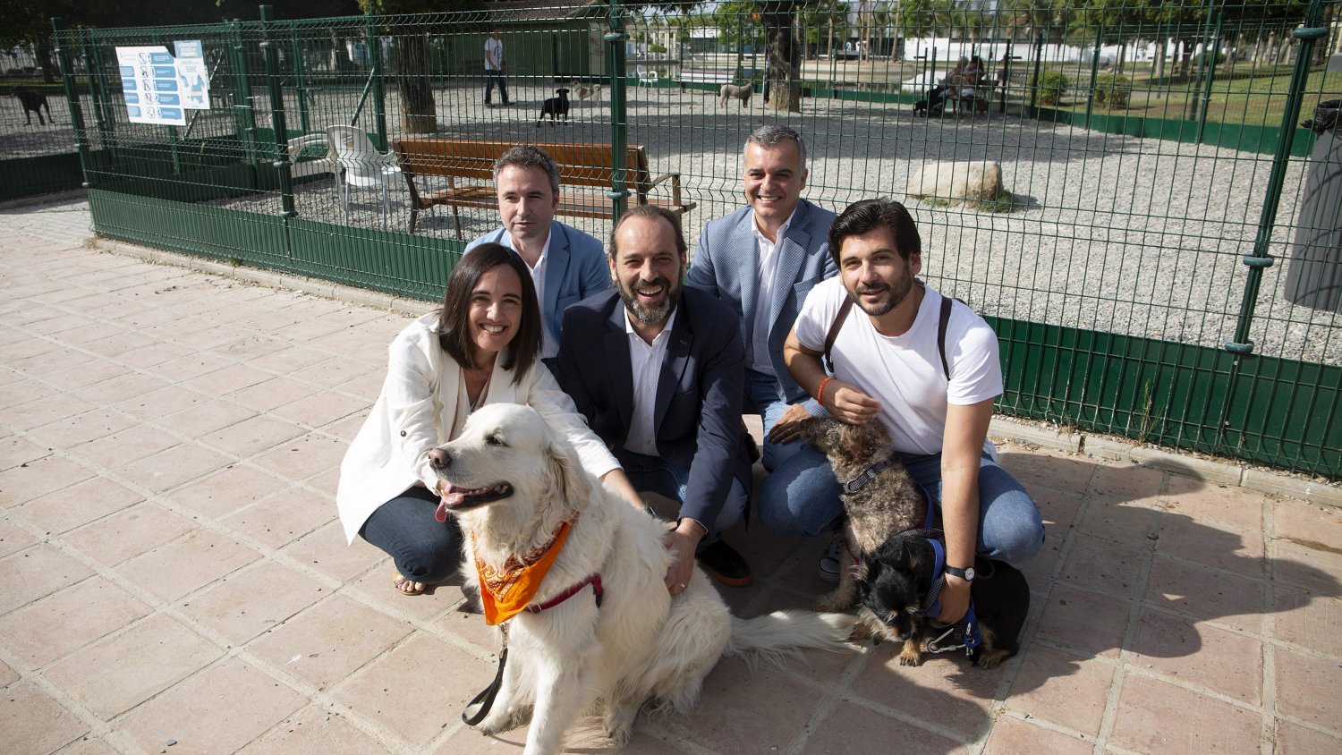 Ciudadanos propone impulsar nuevos parques caninos en la ciudad, redoblar las multas por excrementos y promover el 'sacrificio animal cero'
