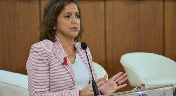 Catalina García anuncia que Andalucía comienza a administrar el nuevo tratamiento frente al SIDA