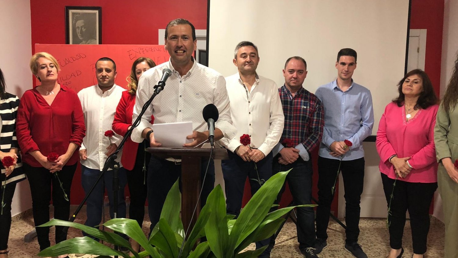 Ruiz Espejo apoya a Manuel Lara en Cuevas Bajas asegurando que llevará al municipio por 