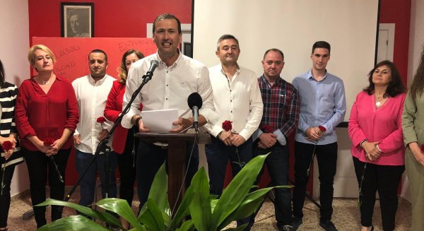Ruiz Espejo apoya a Manuel Lara en Cuevas Bajas asegurando que llevará al municipio por 