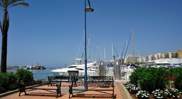 La Consejería de Fomento licita el proyecto de instalación de cámaras de videovigilancia para seis puertos en Andalucía