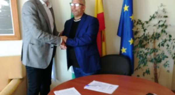 AEHCOS firma un acuerdo con la Escuela de Flamenco de Andalucía para fomentará la promoción y el desarrollo del Flamenco