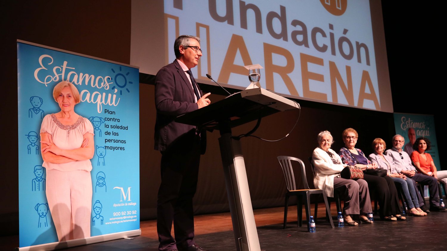 La Diputación busca avanzar en el proyecto 'Soledad 0, Vida 10' para crear una red de voluntarios que ayuden a personas mayores