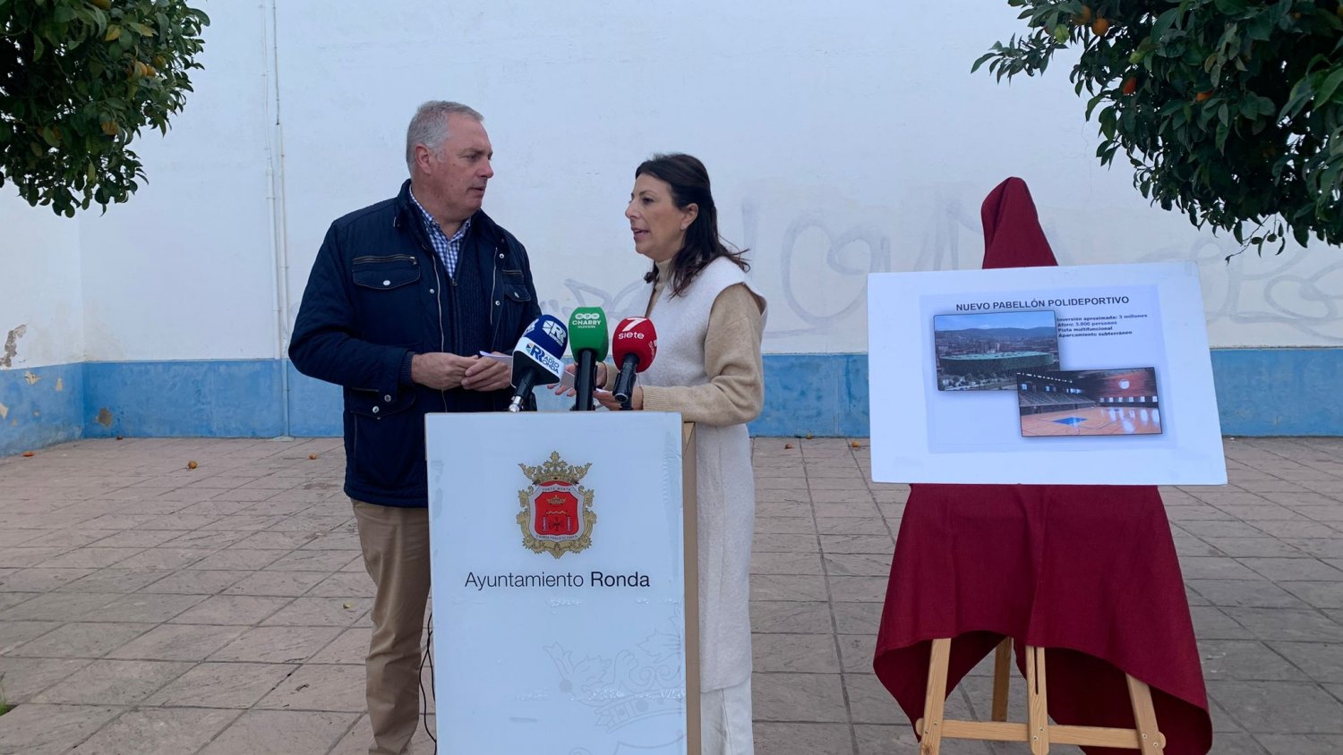 Ronda creará un nuevo polideportivo en las instalaciones deportivas junto a la carretera de El Burgo