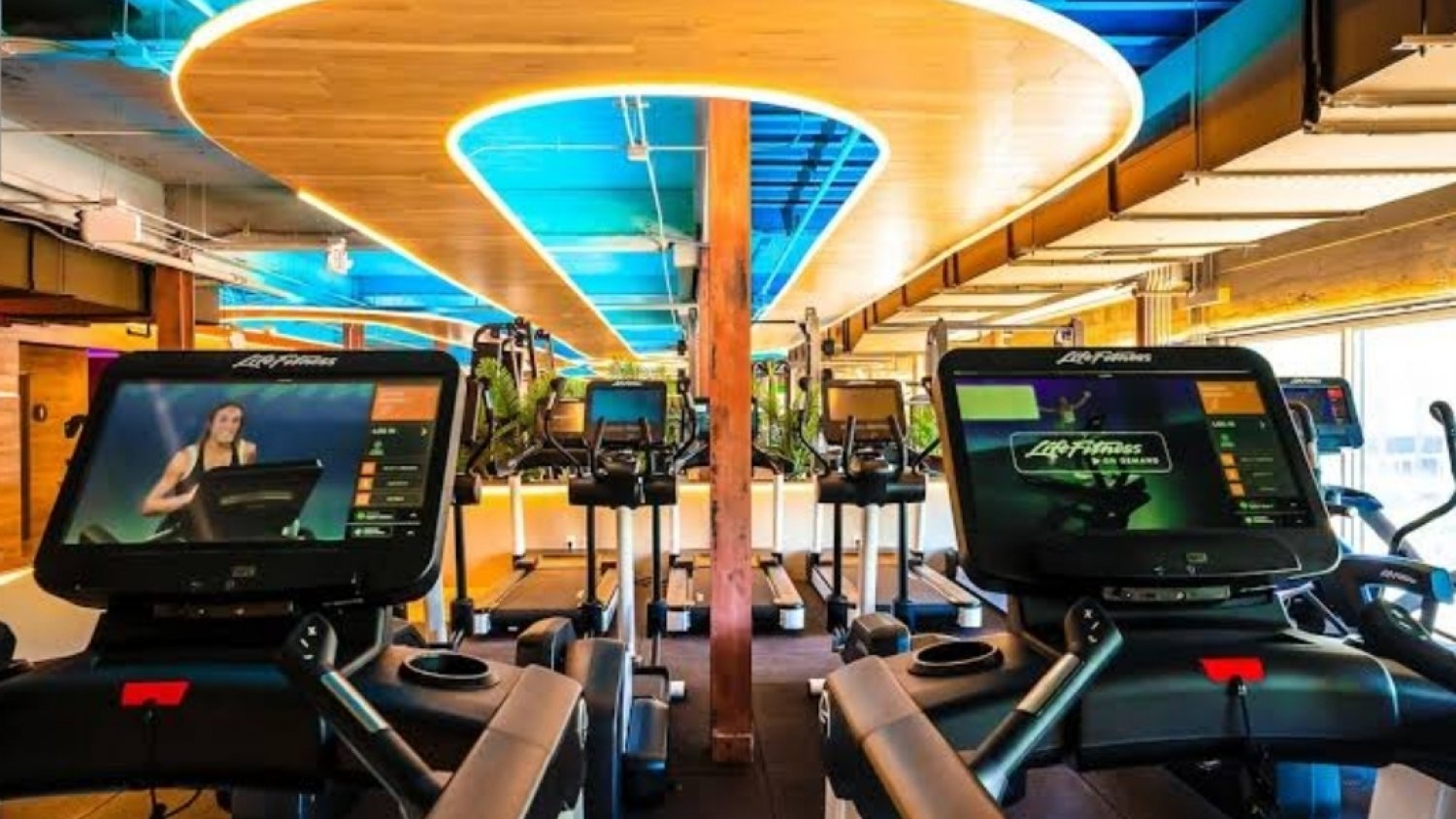 La Junta aborda las nuevas tendencias en el diseño y equipamiento de centros fitness