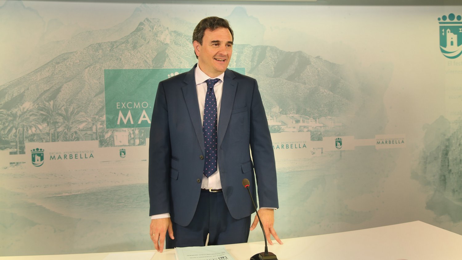 El Ayuntamiento de Marbella pone en marcha una línea de autobús para unir Bello Horizonte con el Parque Comercial La Cañada