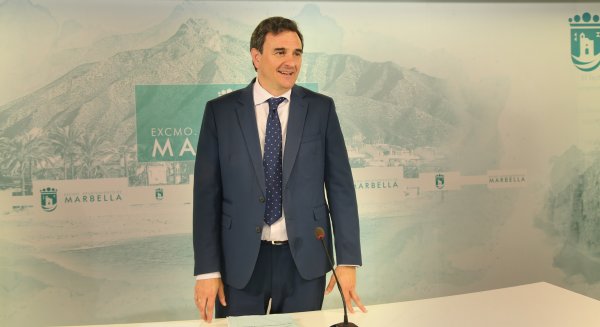 El Ayuntamiento de Marbella pone en marcha una línea de autobús para unir Bello Horizonte con el Parque Comercial La Cañada