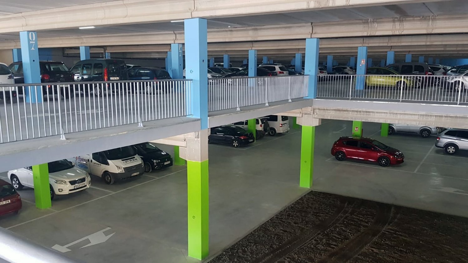 El PP de Estepona proyecta un Plan de Aparcamientos para crear 1.500 plazas en el próximo mandato