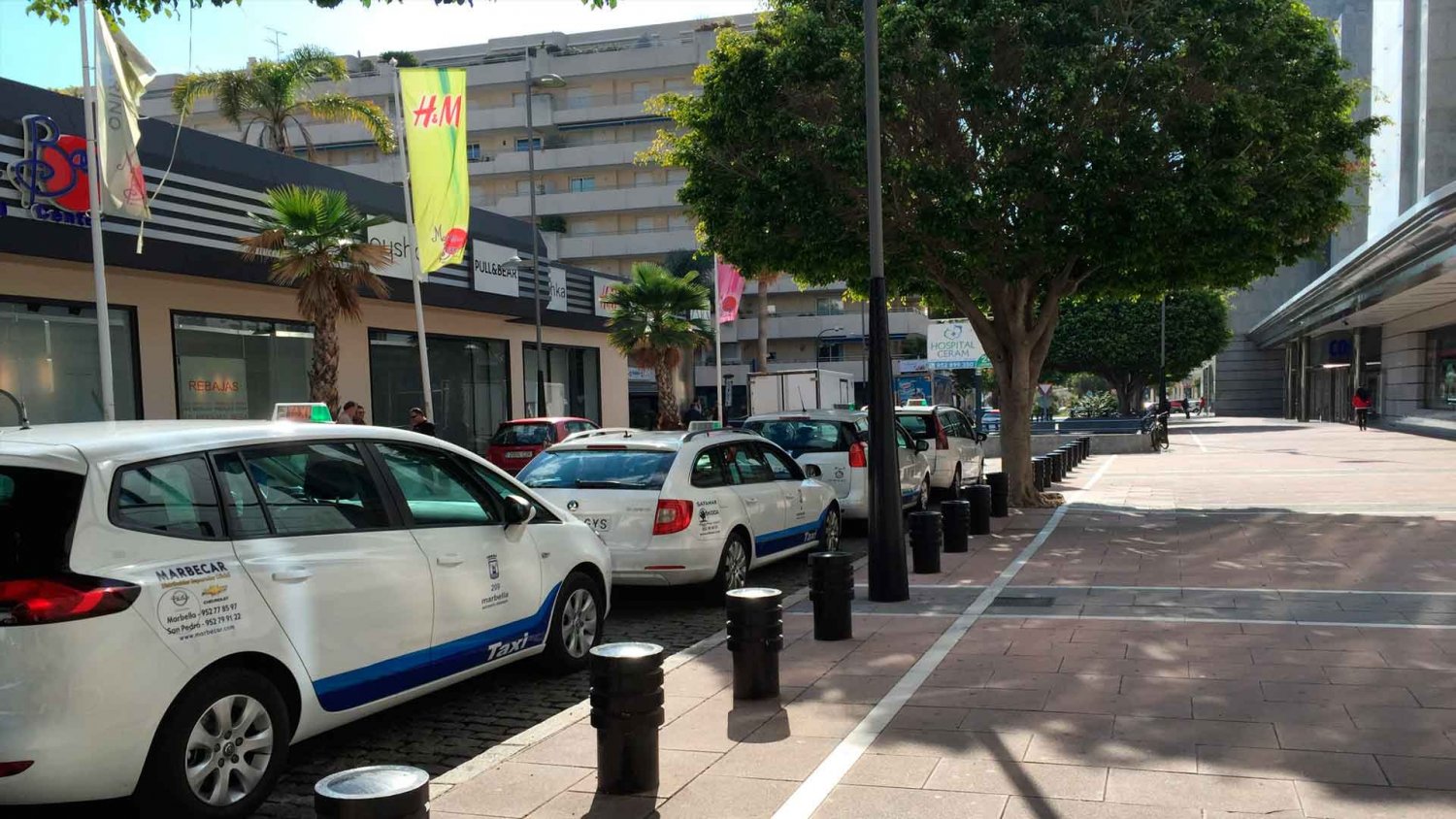 Marbella abre la convocatoria para obtener el certificado municipal de conducción de taxis